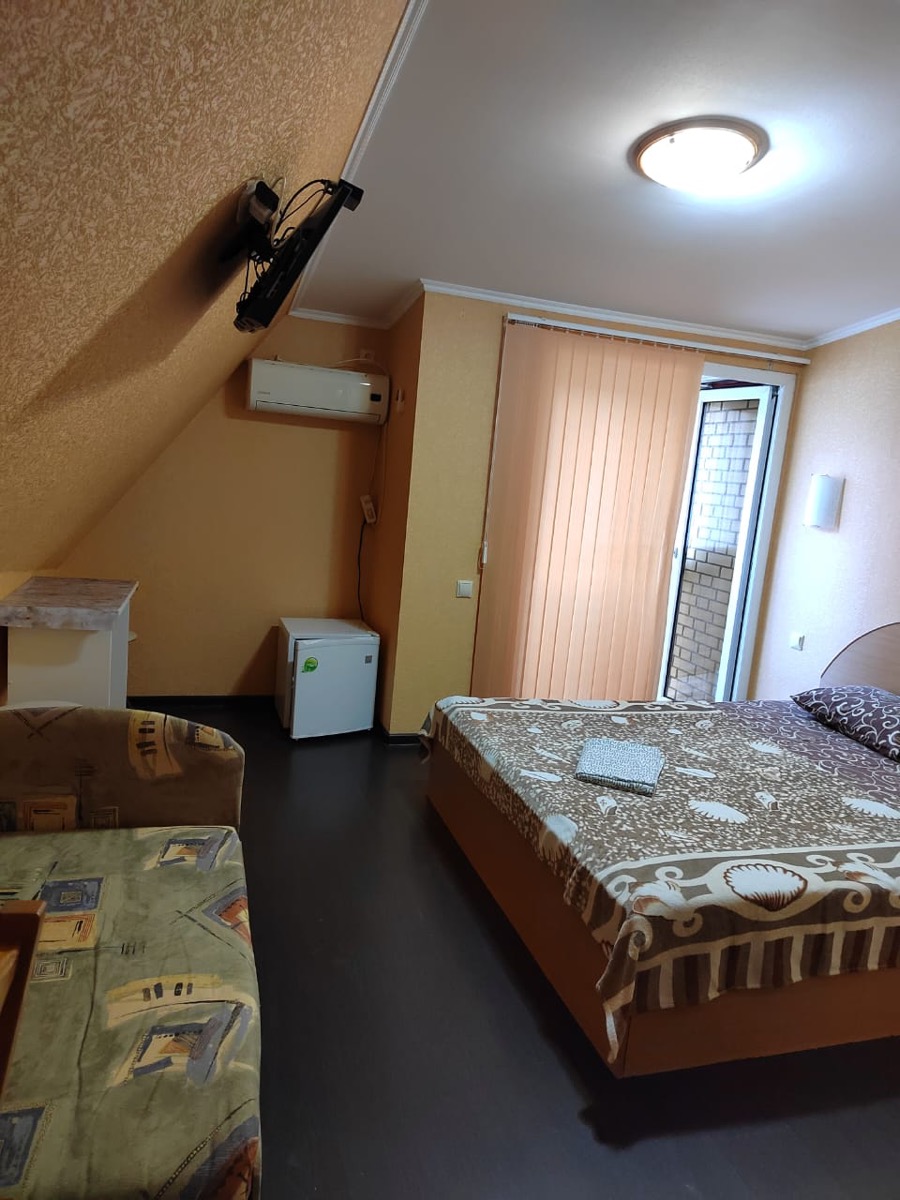 3-этажный гостевой дом 250 м2 в Лазаревской — фото 6
